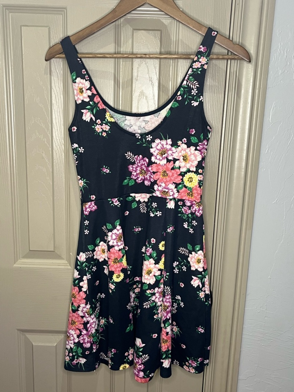 Divided H&M Womens Fit-and-Flare Dress 6 Floral Preppy Romantic Party Dressy - Picture 3 of 5